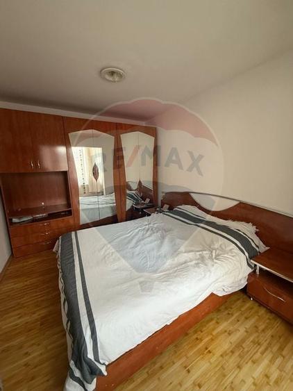 Apartament cu 2 camere de închiriat - 4