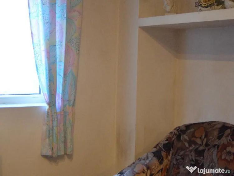 Sinaia-Garsoniera de vanzare-parter - 2