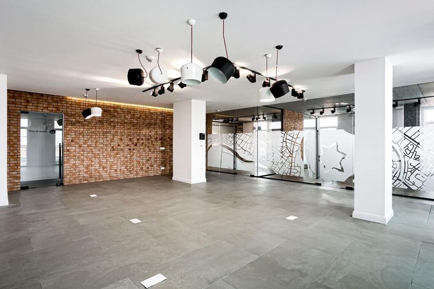 De închiriat - Spațiu ultracentral de birouri în Arad cu parcare - 2