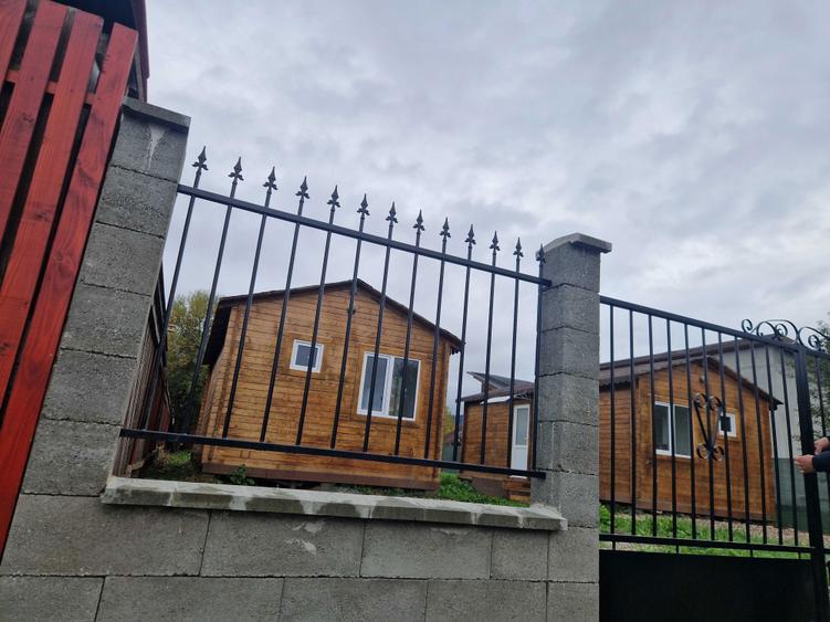 Casute de vanzare - 8