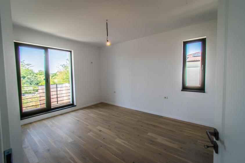 Vila  in promotie, panouri, pompa de caldura, intretinere - 500ron/luna - 22