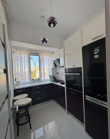 4 Camere 86mp Zona Euromaterna- Al. Murelor Loc Parcare - 12