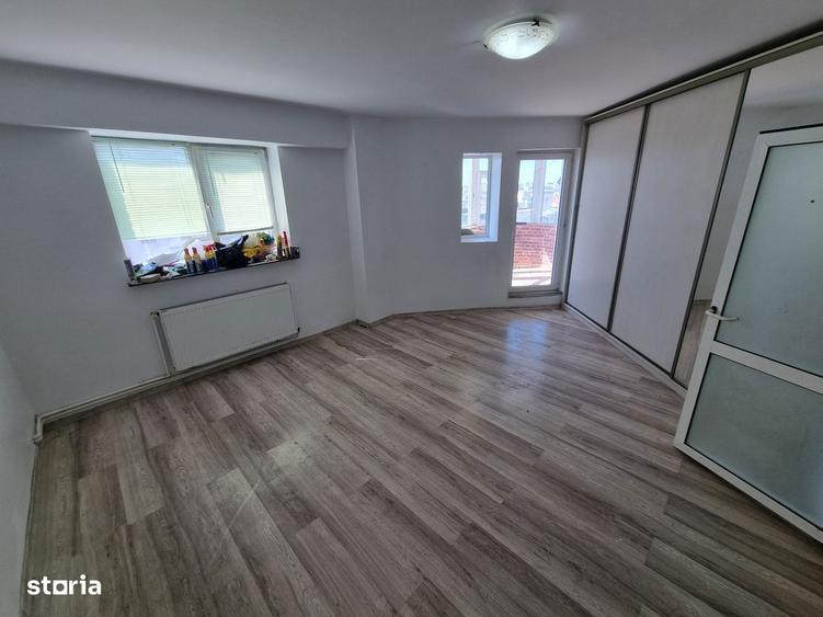 Apartament 3 camere zona Trocadero - 9