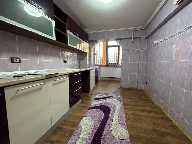 Apartament 3 camere Vidin, suprafata 75mp, etaj 2 - 4