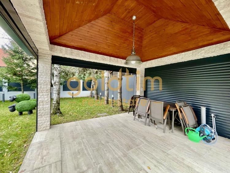 UNICA/ABSOLUT SUPERBA/ VILA INDIVIDUALA/IANCU NICOLAE/CURTE GENEROASA - 114