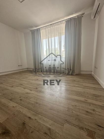 Spațiu birou/locuință– Bd. Victoriei- Parcul Sub Arini - 9