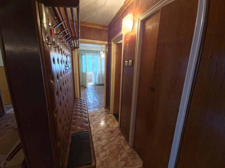 Tomis 1 Flămânda 4 Camere | Garaj în Bloc  Boxă  Proprietate Unică - 9