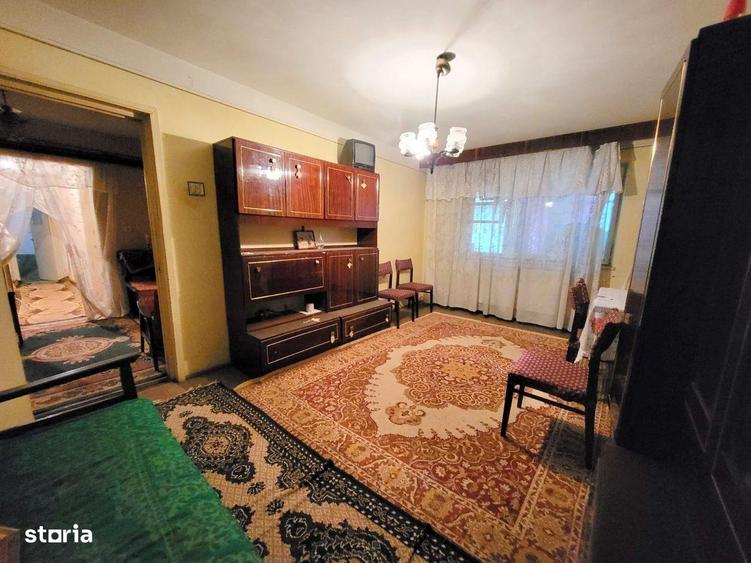 Apartament la parter cu bucatarie mare - 1