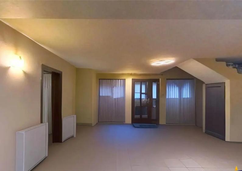 Vila individuala,5 camere,5 bai, 238mp,areal A,teren 660 mp - 10