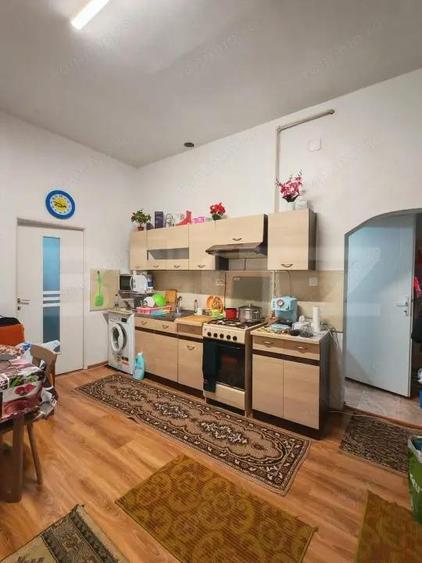 Casa 48 mp, 2 camere, zona Micro 1 - 1