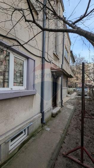 Vânzare Casă / Vilă cu 11 camere  în zona Iancului - 50