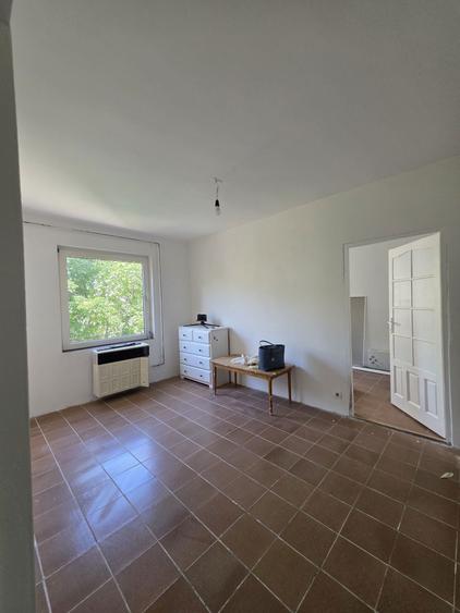 De vanzare Apartament cu 2 camere - 4