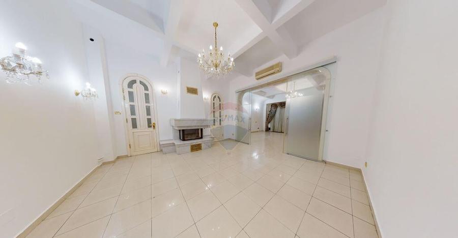 Spatiu deosebit | Destinatie mixta | Locuri parcare | 13 ... - 28