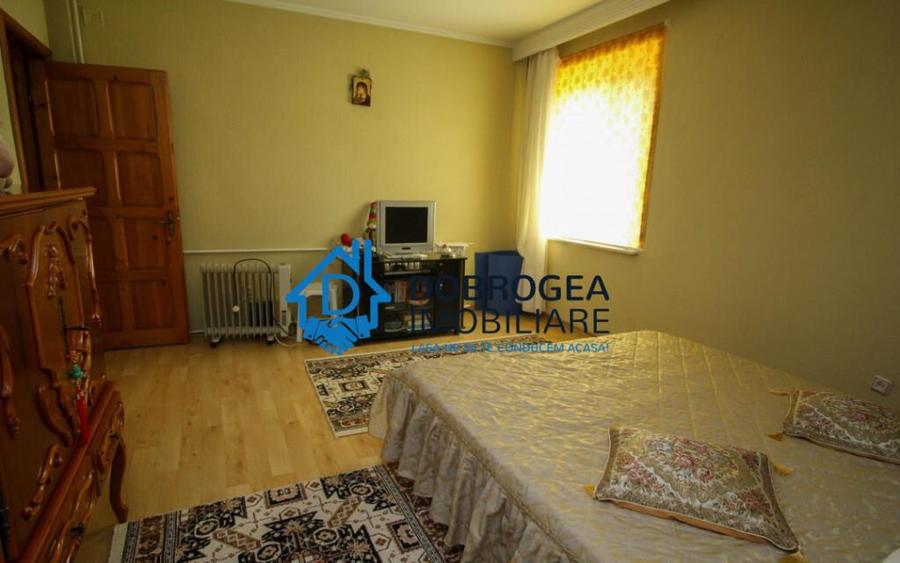 ZONA LIBERTATII - CASA DE VANZARE D+P+1+M- TEREN 1544MP. - 10