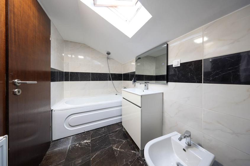 Casă deosebită de vânzare în centrul Brașovului - 16