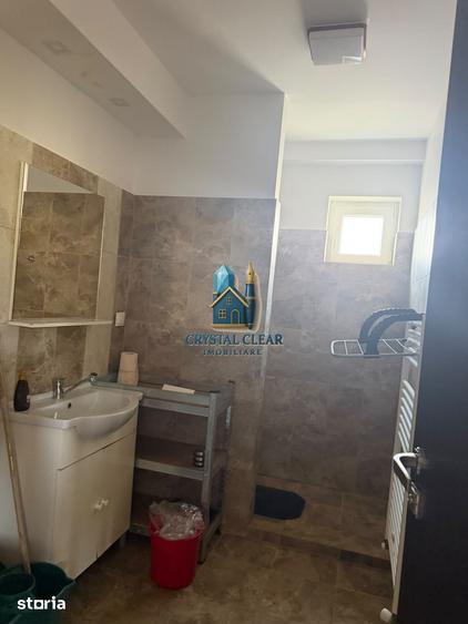 Apartament cu 5 camere decomandat în 7 Noiembrie