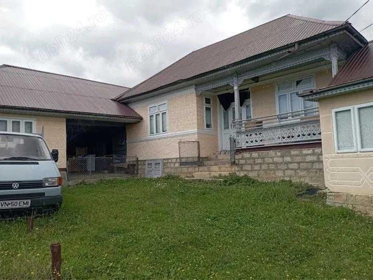 Casa cu curte si gradina la poalele muntilor Soveja, Vrancea - 2