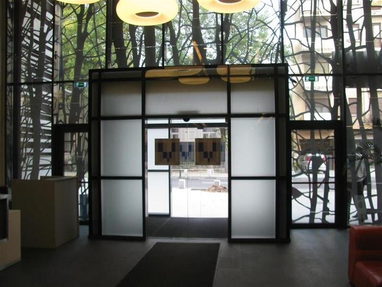 Birouri de inchiriat in Victoria Center de la 236 mp - 16