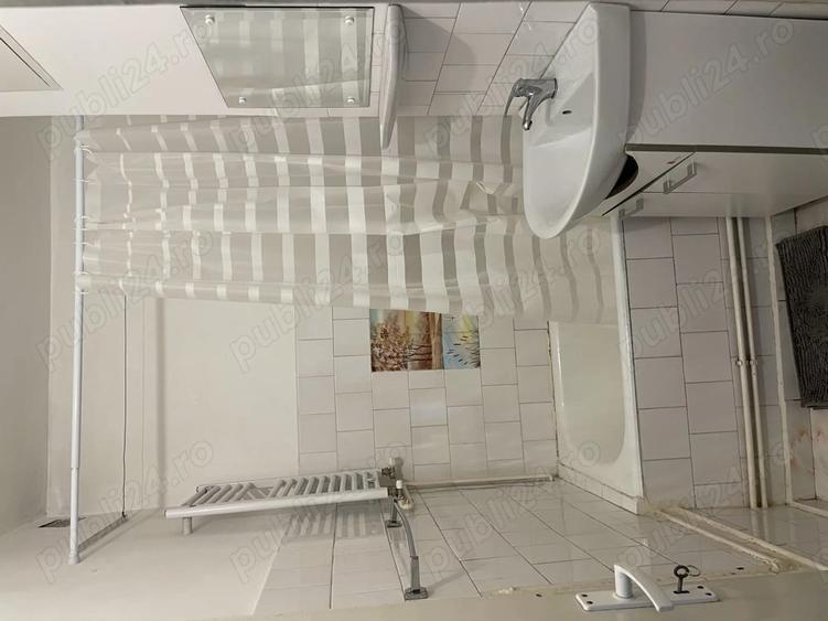 Proprietar inchiriez apt. 1 camera B-dul Coposu - 7
