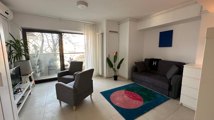 Inchiriez garsoniera studio cu terasa ultracentral parc  Cismigiu - 1