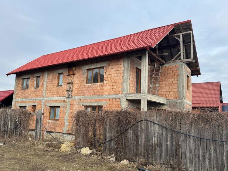 Casa spatioasa 206 mp + teren 1700 mp, zona centrala Fagaras - 4