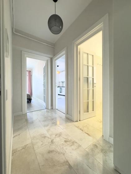 APARTAMENT DECOMANDAT  2 CAMERE ROYAL TOWN COPOU spre inchiriere - 11