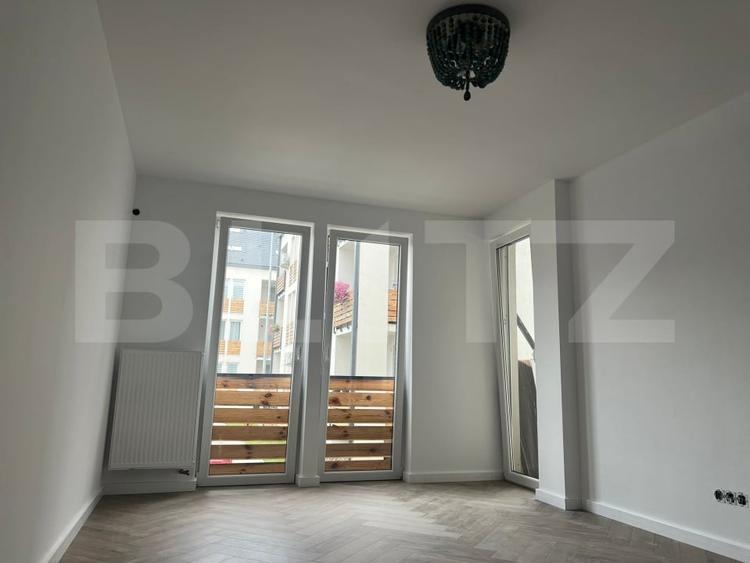 Apartament de vanzare, cu 2 camere, recent renovat, AMA Residence, zona Unirii - 1