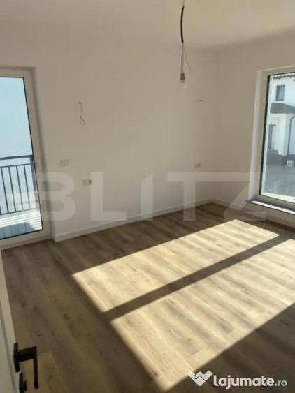 Duplex de vanzare, cu 4 camere, 100 mp+250 mp teren, zona Ip - 4