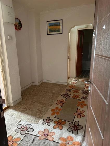 Apartament cu 2 camere decomandat în Popa Șapcă