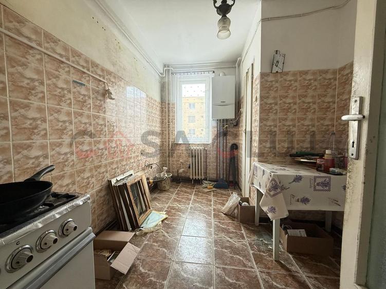 Decomandat, etaj intermediar, zona Transylvania College - 7