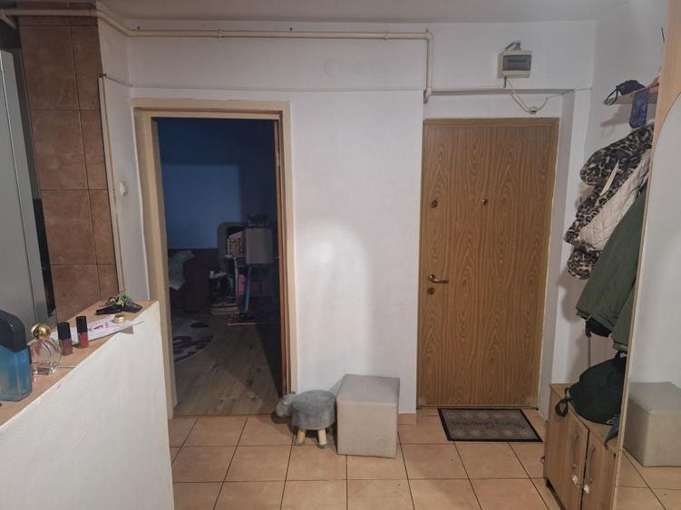 Apartament 2 camere decomandat - 1