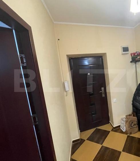 Oportunitate! Imobil la curte comuna, 6 camere, 136 mp, zona str HOREA ! - 2