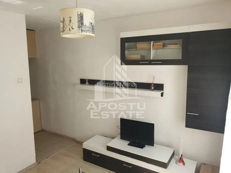 Garsoniera de 22 mp in zona Buziasului, etajul intai, ideal investitie