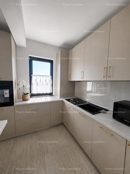 Ap 2 camere decomandat, 53 mp, bucatarie inchisa, loc de parcare inclus - 95.000 Euro - 1