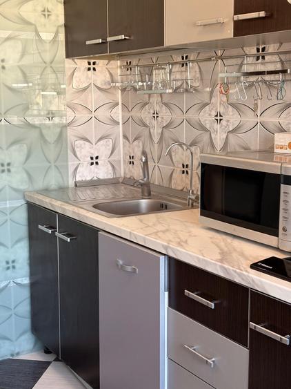 Stefan cel Mare Metrou Obor la 50 m, centrala proprie Viessmann, parcare ADP - 10