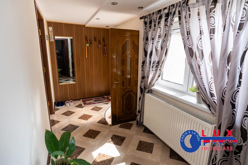 ID 6677 Casa LA CHEIE - DE VANZARE - 2