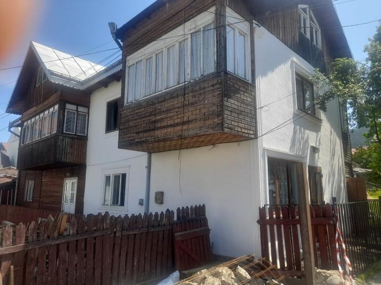 Casă-Vatra Dornei (cca. 75 m de piața agro-alim.) Preț 100.000 euro. - 2