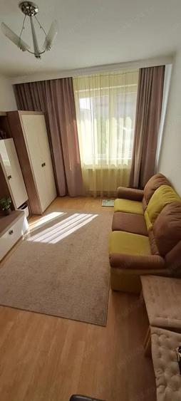 Vand apartament cu doua camere , zona linistita cu loc de parcare . - 4