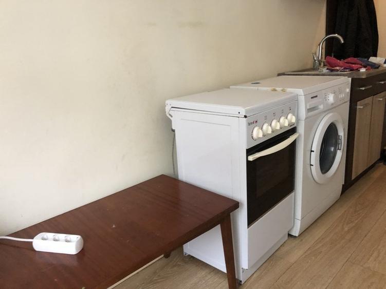 Oferim garsoniera de inchiriat etaj 2 Central, str Stefan Cel Mare - 4