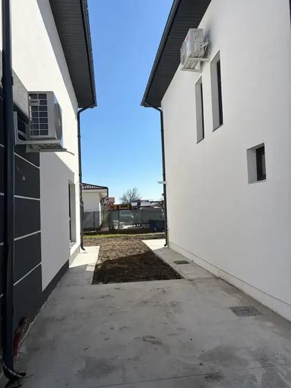 Ansamblu Residential  Vile 4 Camere Afumati I Curte Parcare Comision 0 - 16