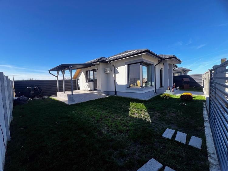 CASA INDIVIDUALA CLINCENI, 3 CAMERE, NOU, TEREN 275MP, COMISION 0% - 1