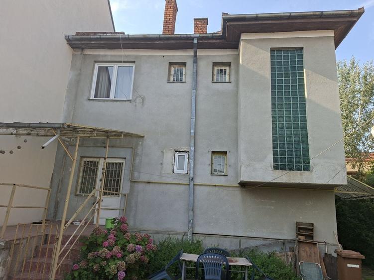 BRASADAS vinde casa cu 4 cam teren 360mp zona ULTRACENTRALĂ. - 10