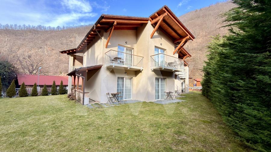 Pensiune de vanzare - Sugag Transalpina - 1