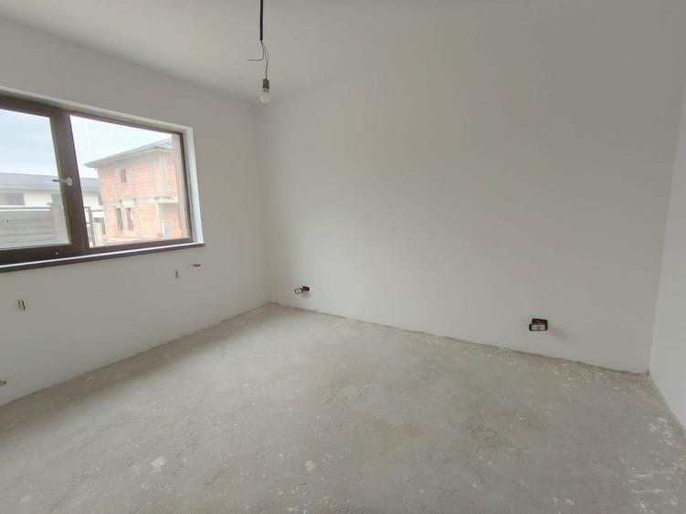 Casa 5 Camere, 385 mp Teren, 10 Min Blv 1 Mai - 3