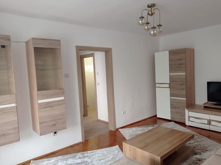 Centrul Civic - apartament 2 camere decomandat și balcon deschis - loc parcare  - 4