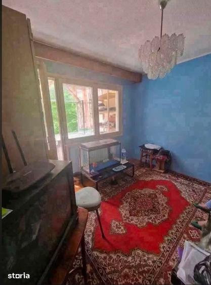 De vanzare apartament cu 3 camere ?i balcon, etajul 2, Pret : 64500e - 8