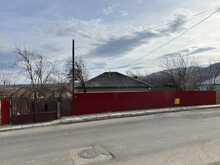 Casă cu 3 camere în Târgu Ocna