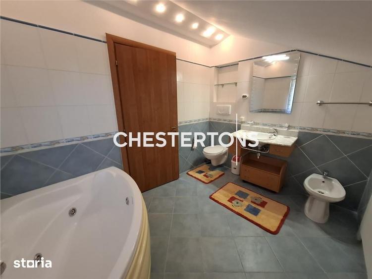 Casă cu 6 camere cu Teren 500 Mp în Corbeanca