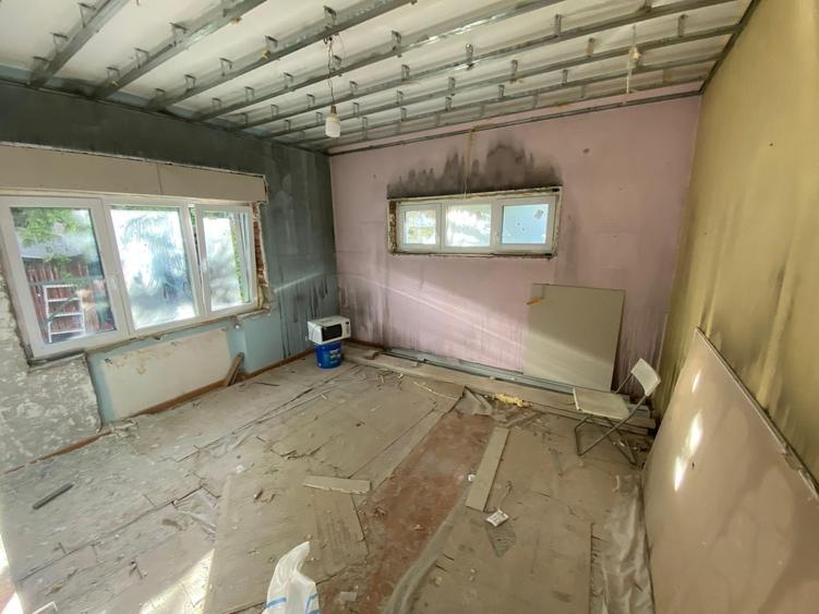 Apartament cu 3 camere decomandat în Calea Călărașilor