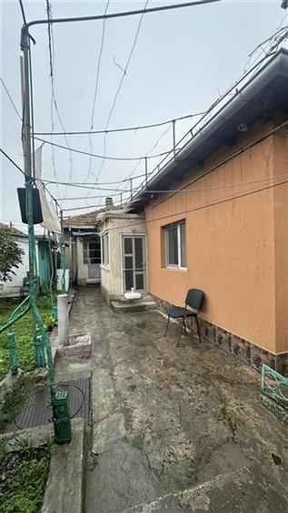 Casă individuală cu 4 camere cu Canalizare în Viile Noi